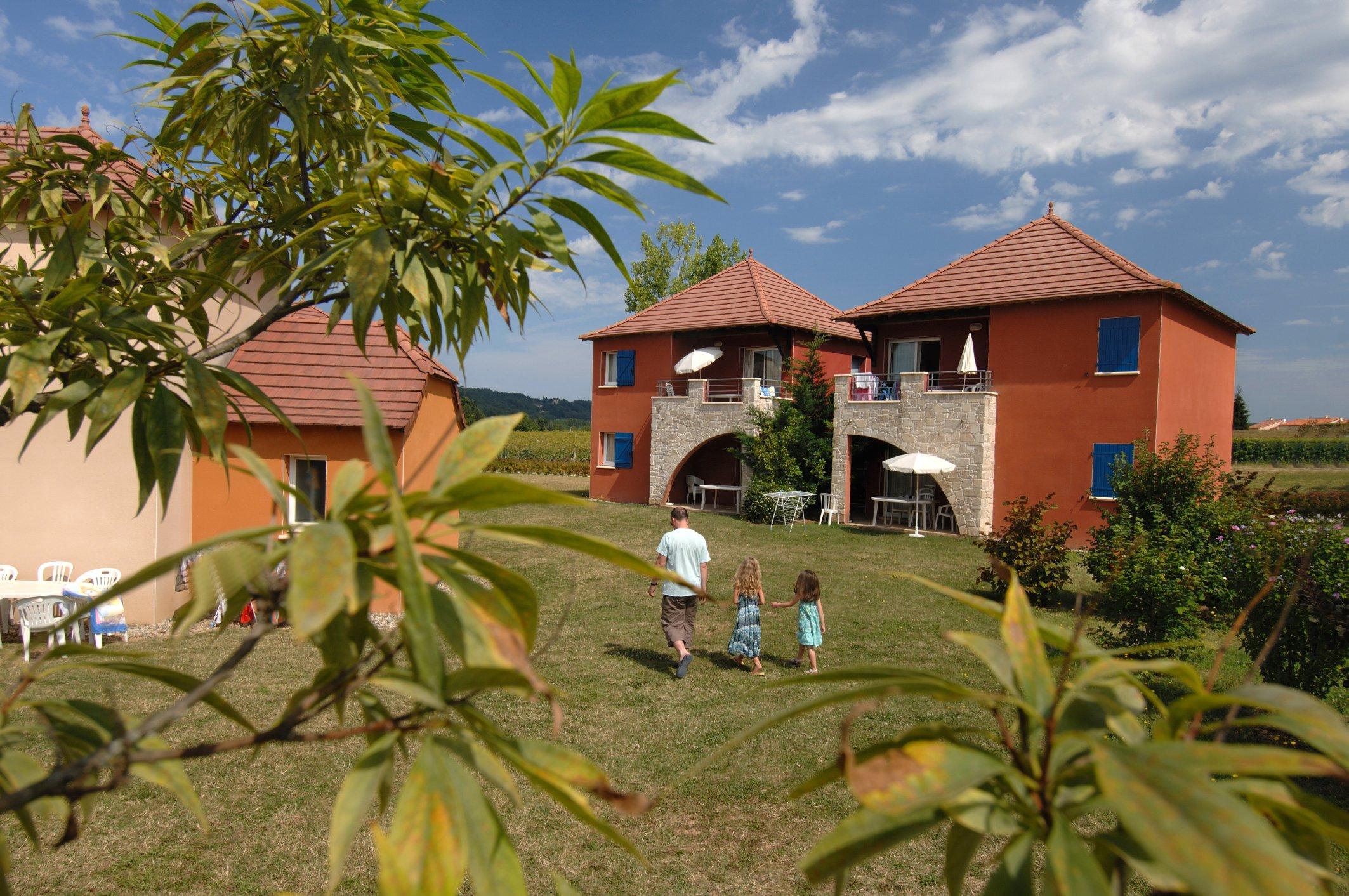 Hotel Terres De France - Domaine De Claire Rive Prayssac Exterior foto